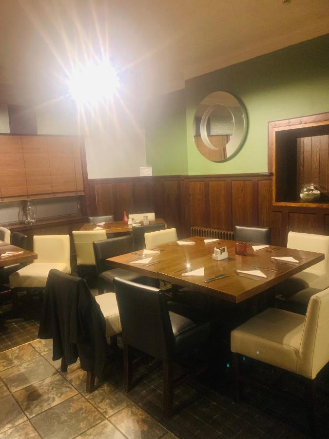 קאמנוק The Thistle Inn מראה חיצוני תמונה